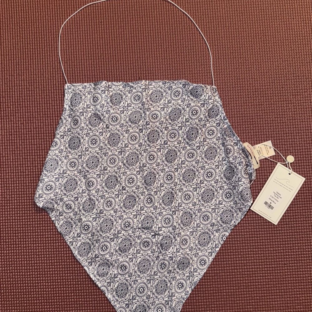 NOVA Blue and White Floral Bandana Top